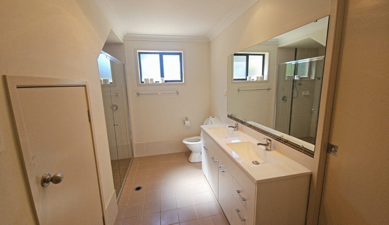 36 Pearce Road, Quakers Hill NSW 2763 (19)