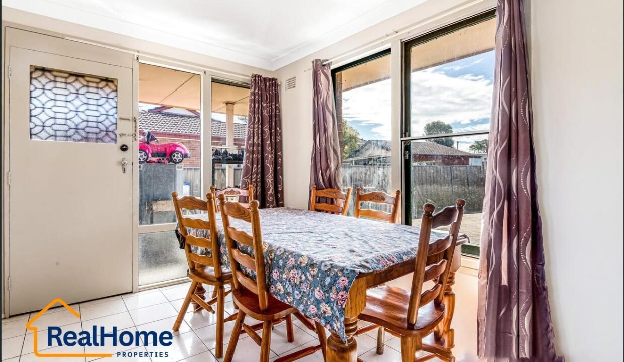 8 Redditch Cres Hebersham NSW 2770 For Rent RealHome Real Estate Sydney Blacktown (6)