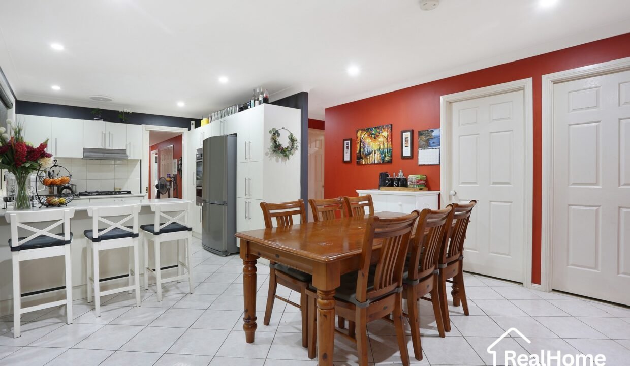 RealHome Properties 41 & 41A Kieren Drive, Blacktown NSW 2148 For sale Agent Derik Gomes (5)