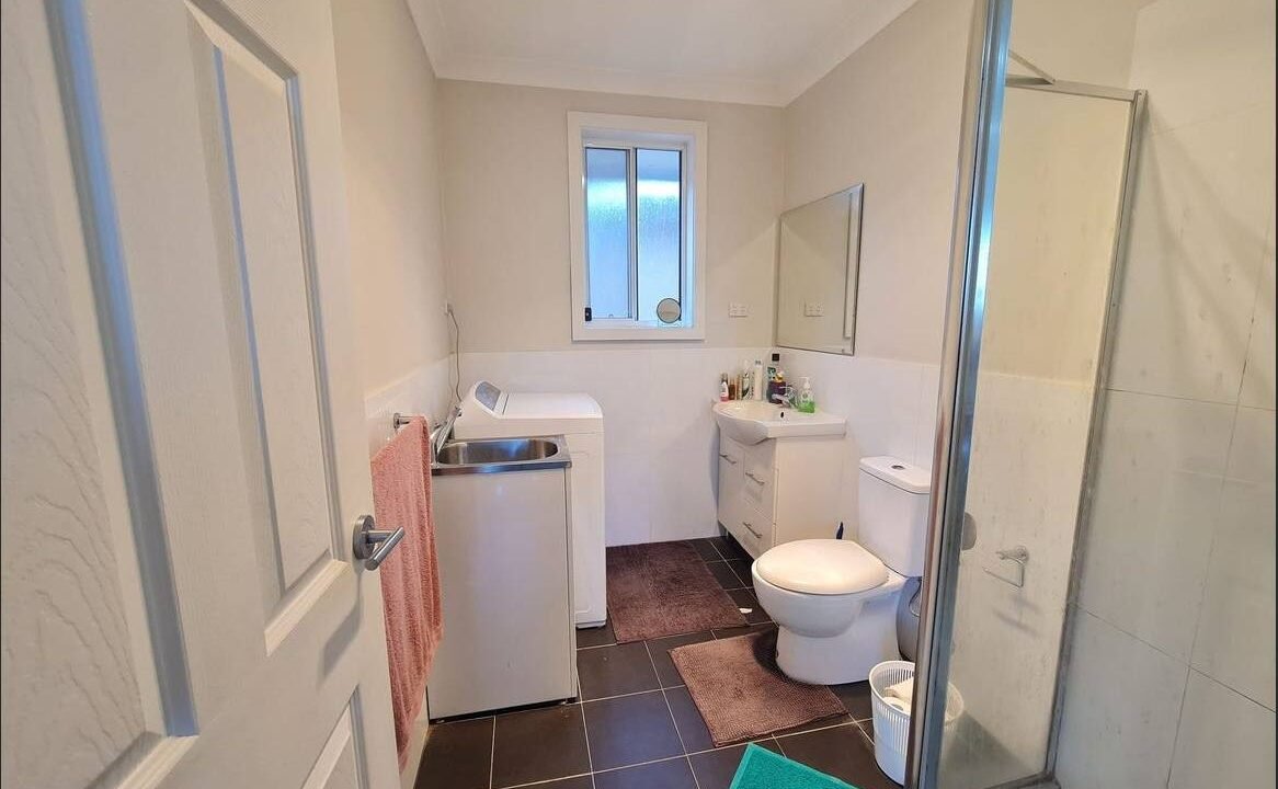 RealHome Properties for Rent 21A Niblo St, Doonside NSW 2767 (10)