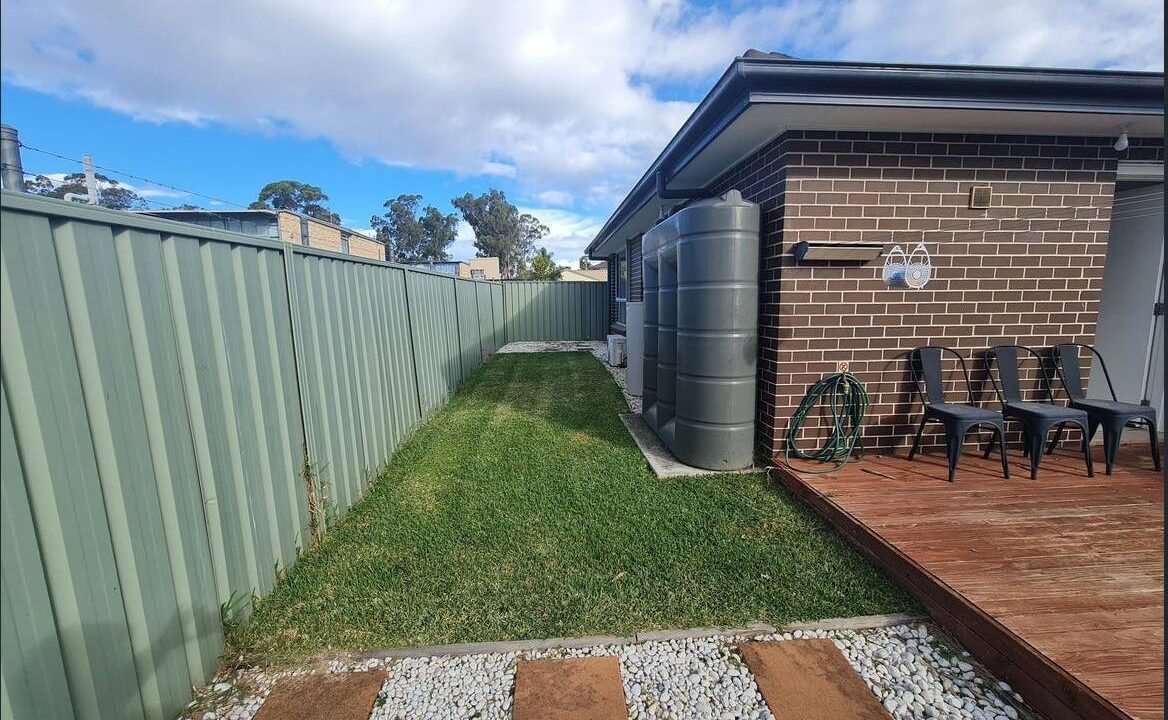 RealHome Properties for Rent 21A Niblo St, Doonside NSW 2767 (2)