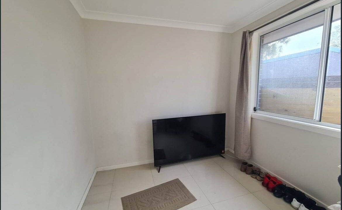 RealHome Properties for Rent 21A Niblo St, Doonside NSW 2767 (5)