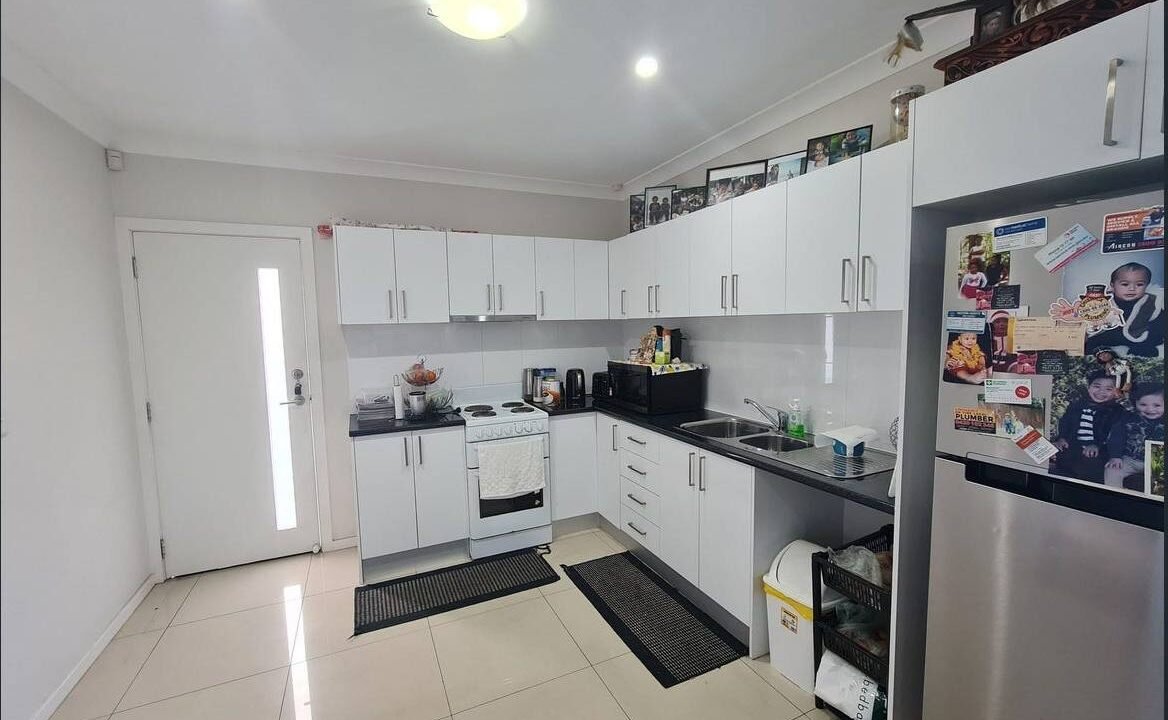 RealHome Properties for Rent 21A Niblo St, Doonside NSW 2767 (9)