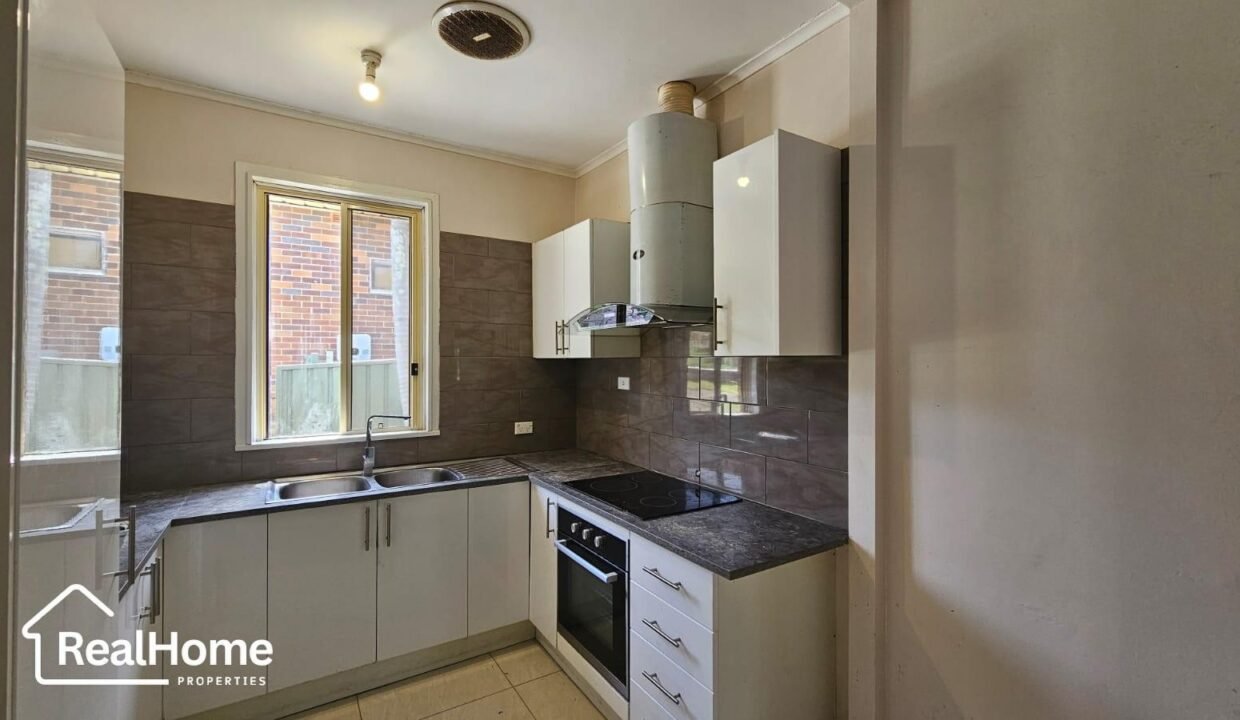 1 Vera Street, Seven Hills NSW 2147 Rent RealHome Properties Agent Derik Gomes