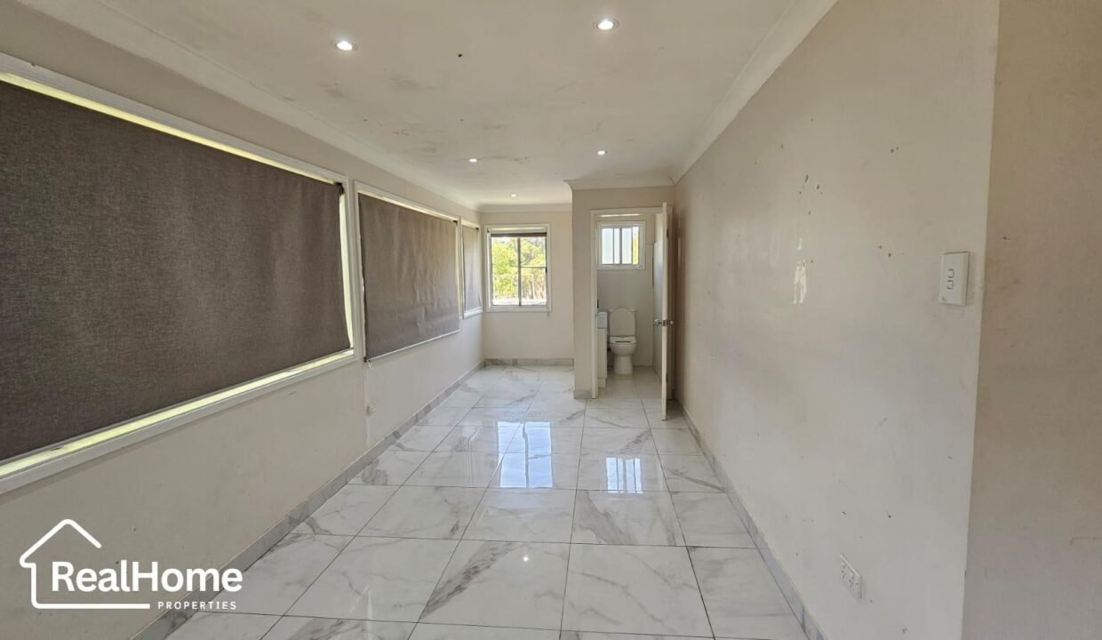 1 Vera Street, Seven Hills NSW 2147 Rent RealHome Properties Agent Derik Gomes (2)
