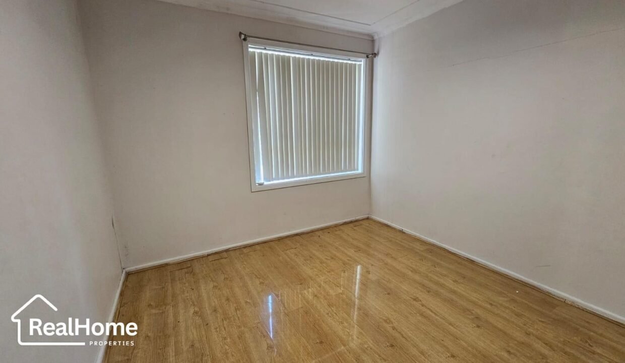 1 Vera Street, Seven Hills NSW 2147 Rent RealHome Properties Agent Derik Gomes (4)