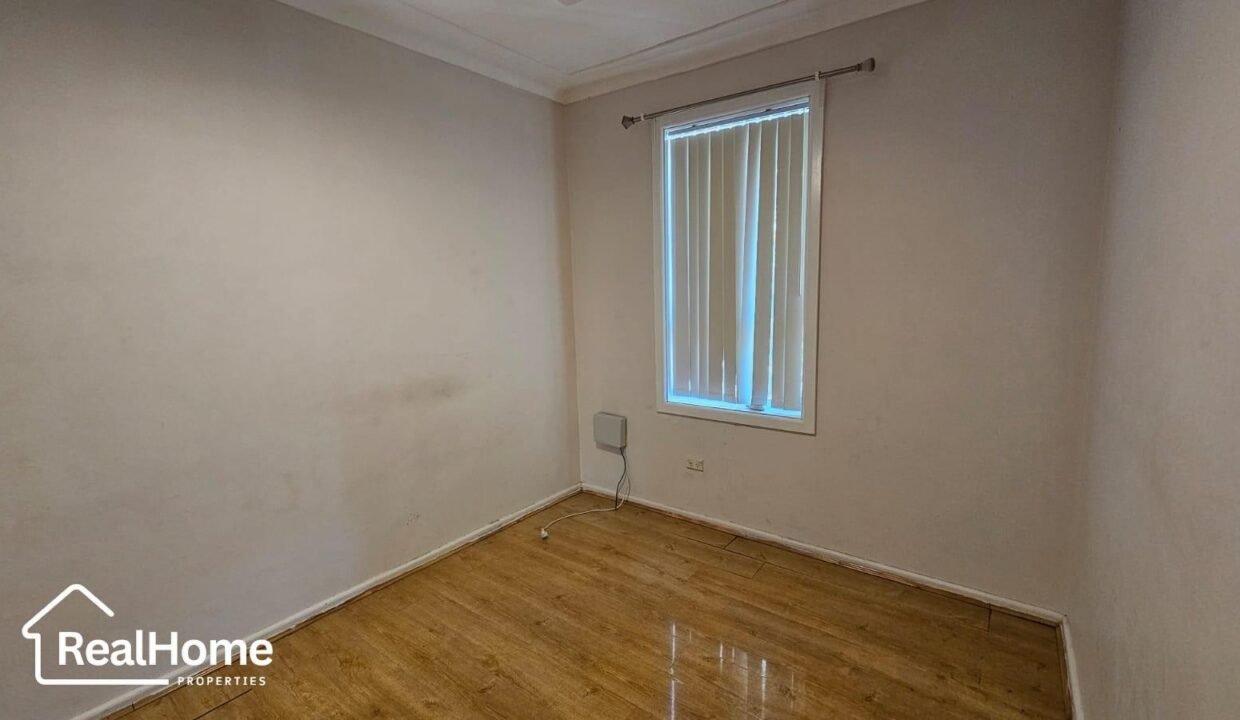 1 Vera Street, Seven Hills NSW 2147 Rent RealHome Properties Agent Derik Gomes (5)