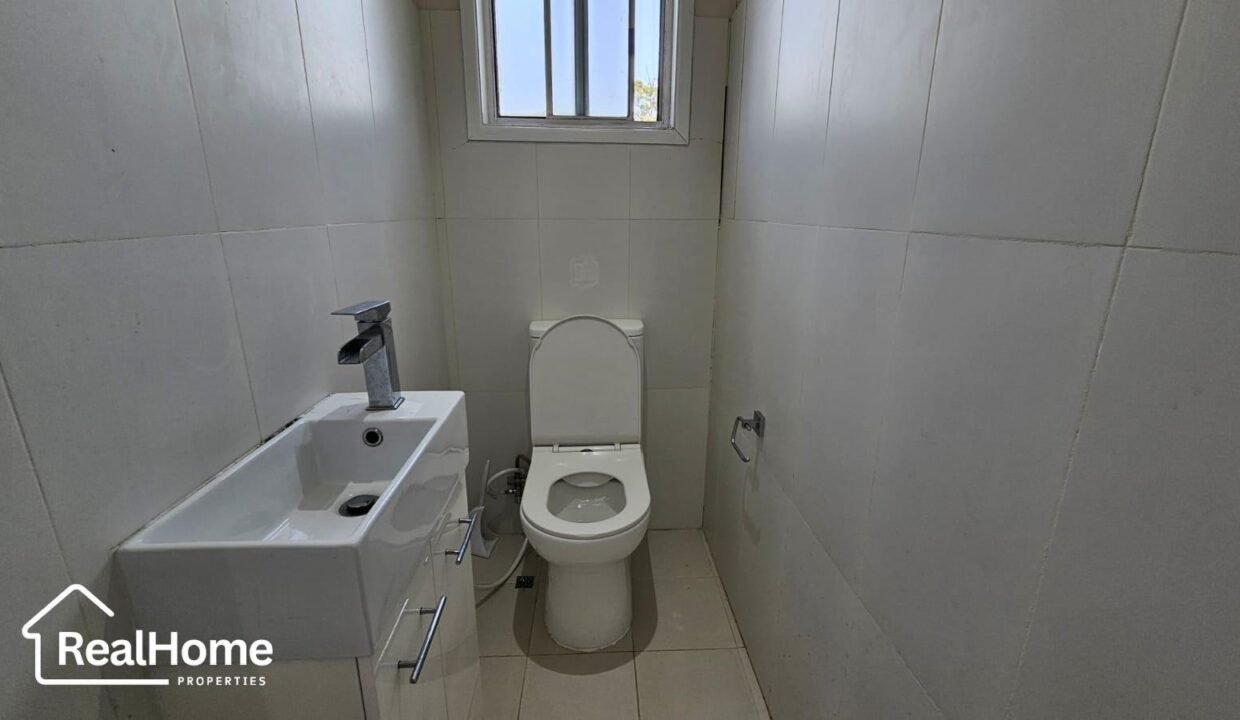 1 Vera Street, Seven Hills NSW 2147 Rent RealHome Properties Agent Derik Gomes (8)